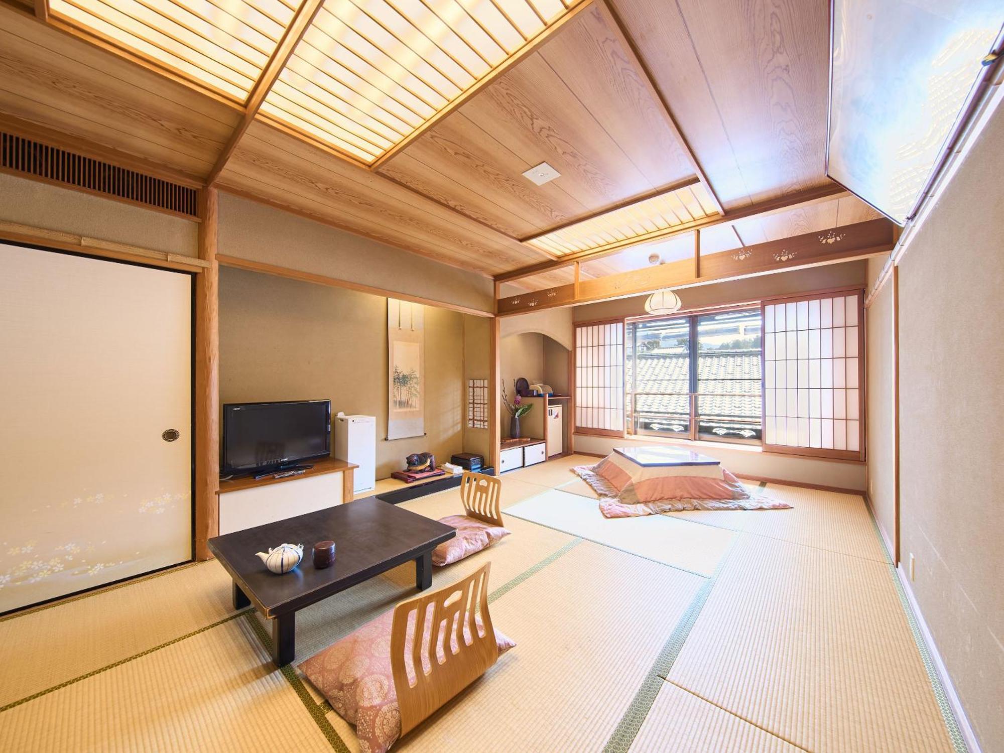 Готель Sinonomesou Kinosaki Onsen Тойоока Екстер'єр фото